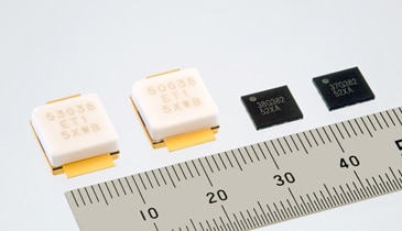 (Da sinistra) GaN-HEMT MGFS53G38ET1, MGFS50G38ET1, MGFS38G38L2 e MGFS37G38L2 per l'utilizzo in BTS impiegate nei sistemi di comunicazione mobili in banda da 3,5 GHz 4G